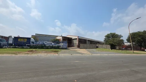 7 Graphite Close, Driehoek